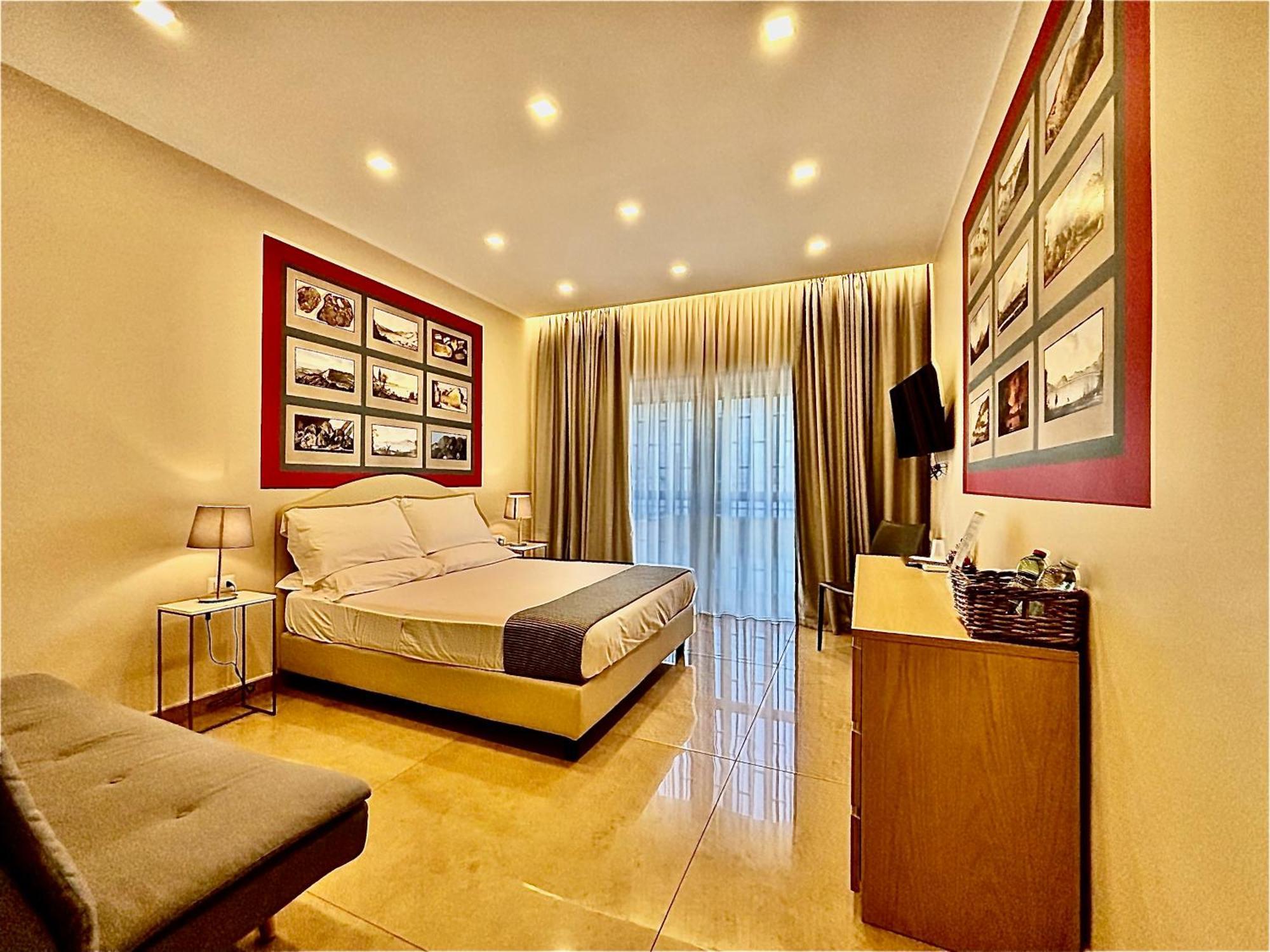 Mdc Luxury Rooms Napoli Esterno foto
